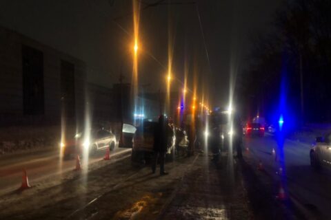 Пять человек пострадали в аварии в Новосибирске