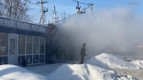 Пивной магазин горел в Калининском районе Новосибирска