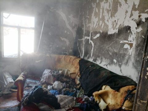 В Новосибирской области в пожаре чуть не погибли трое детей