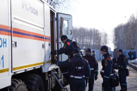 На борьбу с паводком в Барнаул отправились спасатели Новосибирска
