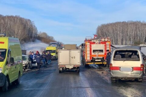 Под Новосибирском в автомобильной аварии погибли два человека