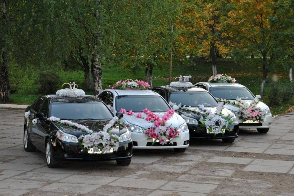 ЗАГС рассказал, на каких автомобилях приезжают на церемонию жители Новосибирска