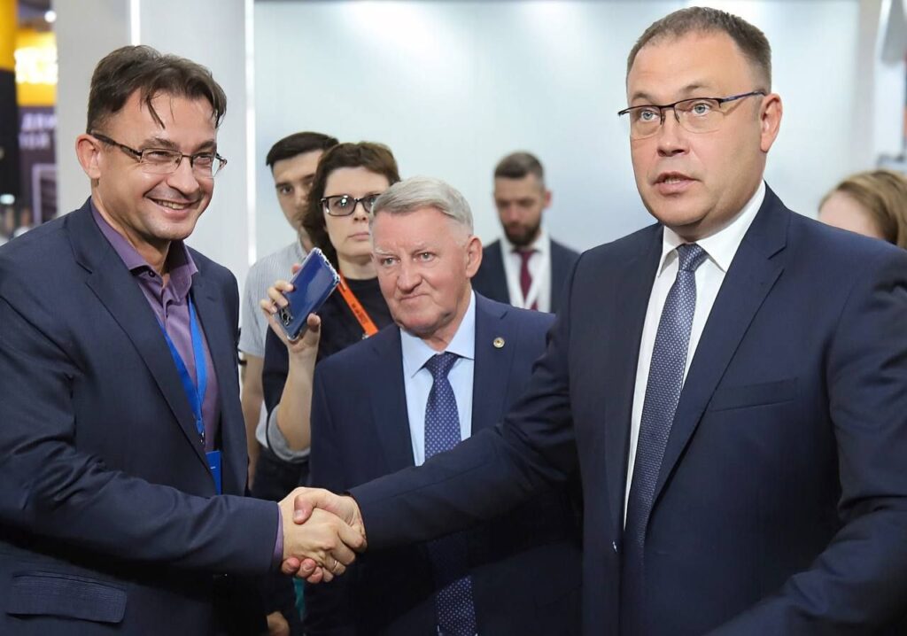 «Газпромнефть-СМ» развивает партнерство с дилерами спецтехники
