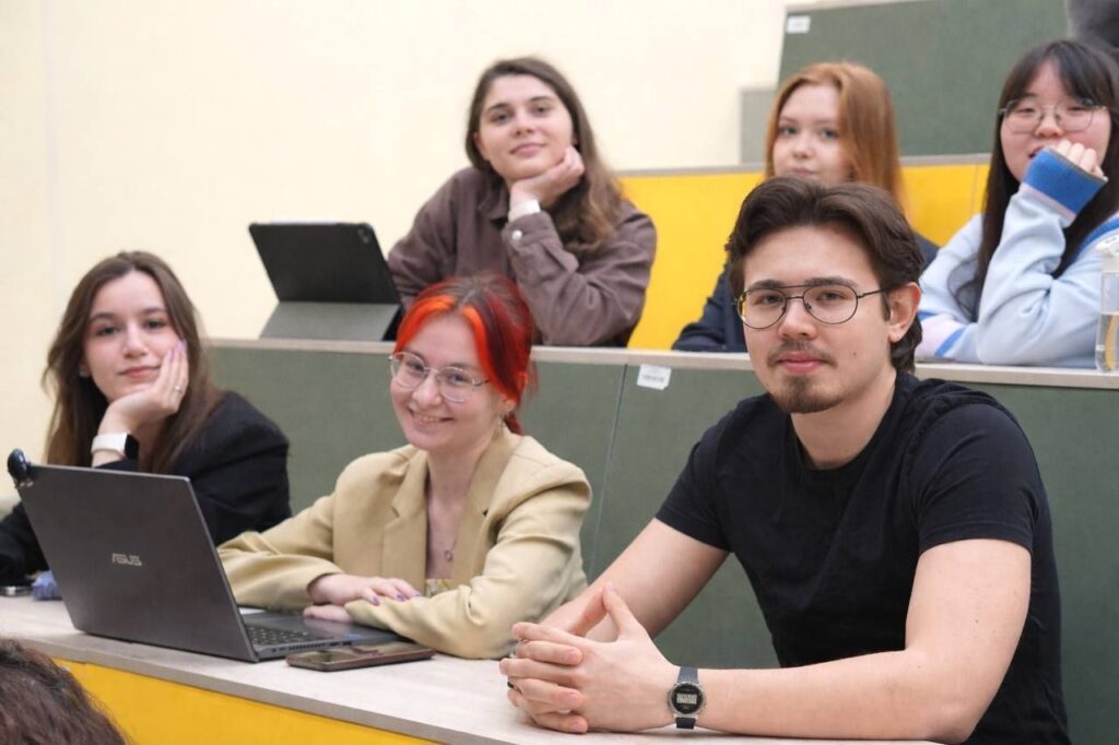 «Газпромнефть-СМ» развивает кадровый потенциал отрасли